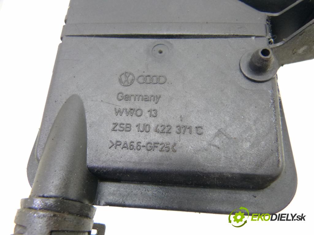 Seat Leon I 1999-2005 1.6 16V 105 HP  77 kW 1600 cm3  Rúrka servočerpadlo