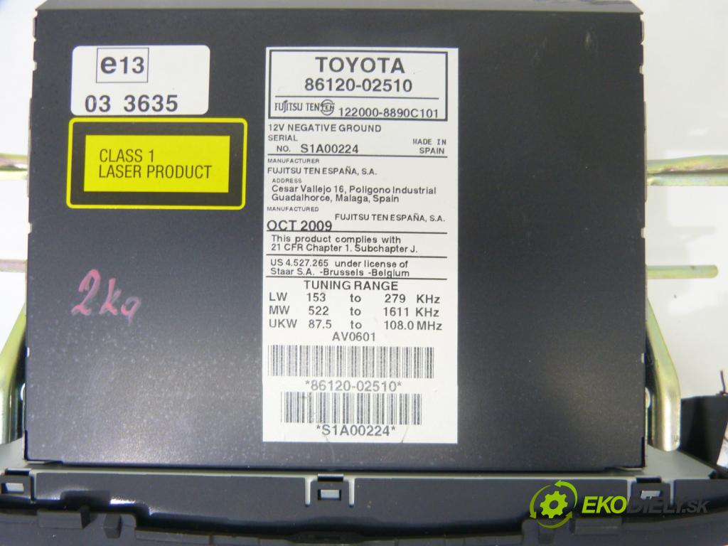 Toyota Auris I 2006-2013 1.3 VVTI 101 HP  74 kW 1330 cm3  RADIO  (Audio zariadenia)
