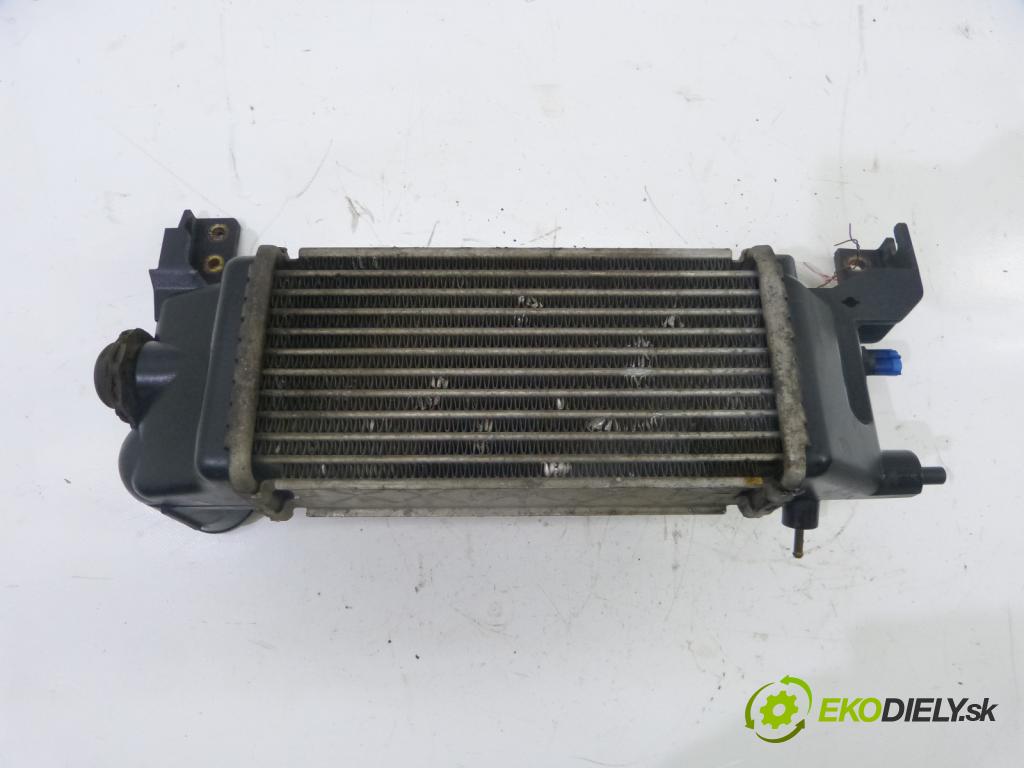 Mazda Premacy 2.0 TD 90 hp  66 kW 2000 cm3  intercooler  (Chladiče nasávaného vzduchu (intercoolery))