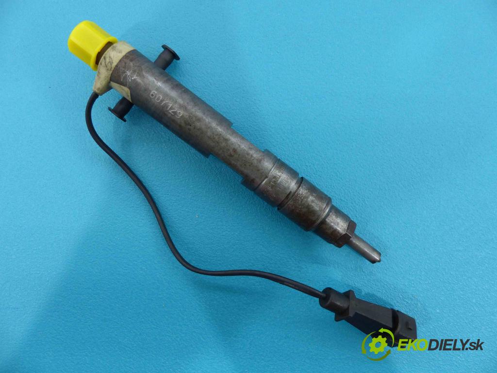 Vw Golf III 1991-1998 1.9 SDI 64 HP  47 kW 1900 cm3  vstrekovač 028130201R (Vstrekovače)