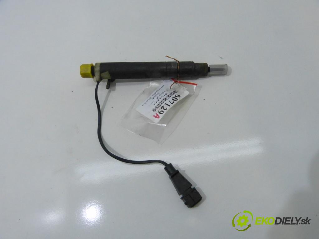 Vw Golf III 1991-1998 1.9 SDI 64 HP  47 kW 1900 cm3  vstrekovač 028130201R (Vstrekovače)