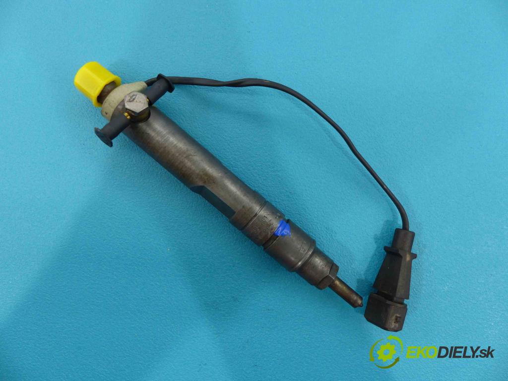 Vw Golf III 1991-1998 1.9 SDI 64 HP  47 kW 1900 cm3  vstrekovač 028130201R (Vstrekovače)
