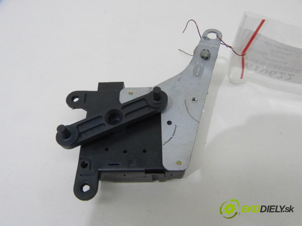 Hyundai Coupe 2.7 V6 167 HP  123 kW 2700 cm3  Motorček kúrenia