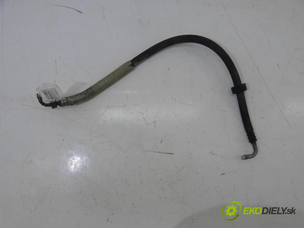 Nissan Almera N15 1995-2000 1.4 16V   1400 cm3  Rúrka klimatizácie
