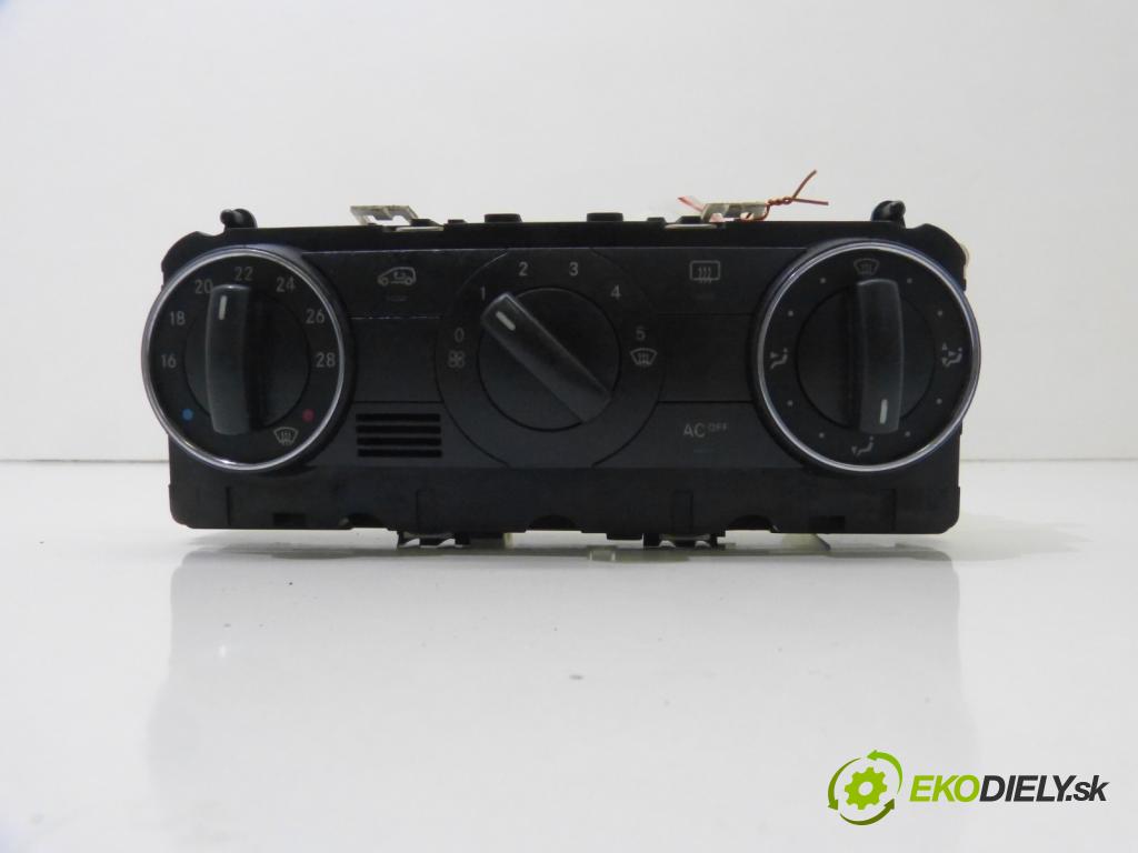 Mercedes A W169 2004-2012 1.5 95 HP  70 kW 1500 cm3  - Panel kúrenia 