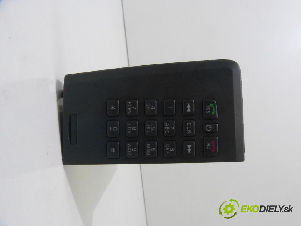 Volvo XC70 II 2000-2007 2.4d 163 HP  120 kW 2400 cm3  telefón  (Audio zariadenia)