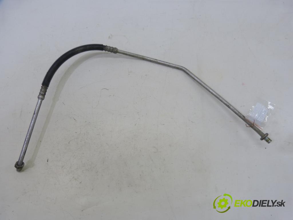 Ford Focus Mk1 1998-2004 1.6 16V 101 HP  74 kW 1600 cm3  Rúrka klimatizácie