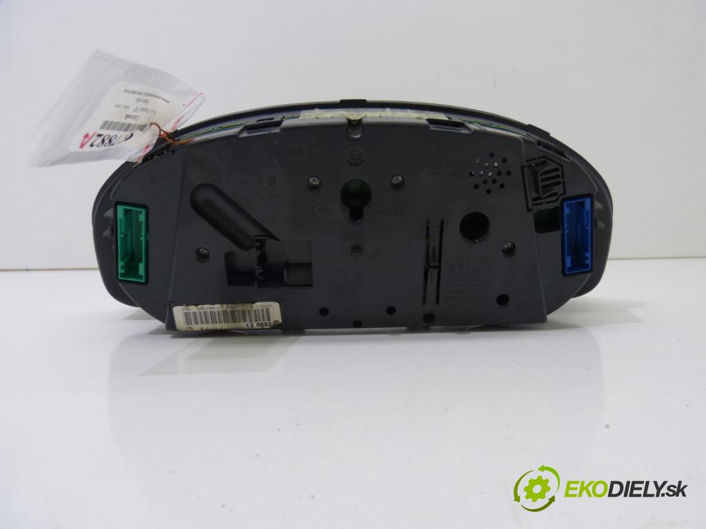 Vw Passat B5 1995-2005 1.9 TDI 131 hp  96 kW 1900 cm3  prístrojovka  (Přístrojové desky, displeje)