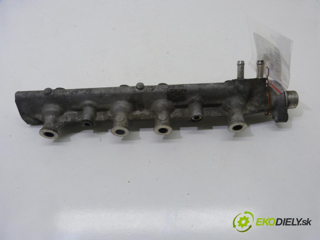 Renault Espace III 1997-2003 2.0 8V 114 hp  84 kW 2000 cm3  vstřikovač