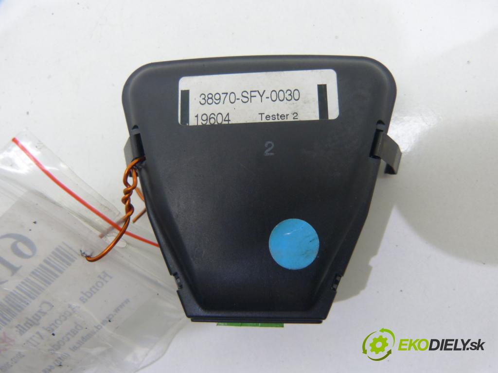 Honda Accord VII 2002-2008 2.2 i-CTDI 16V 140 HP  103 kW 2200 cm3  Snímač dažďa  (Snímače dažďa)