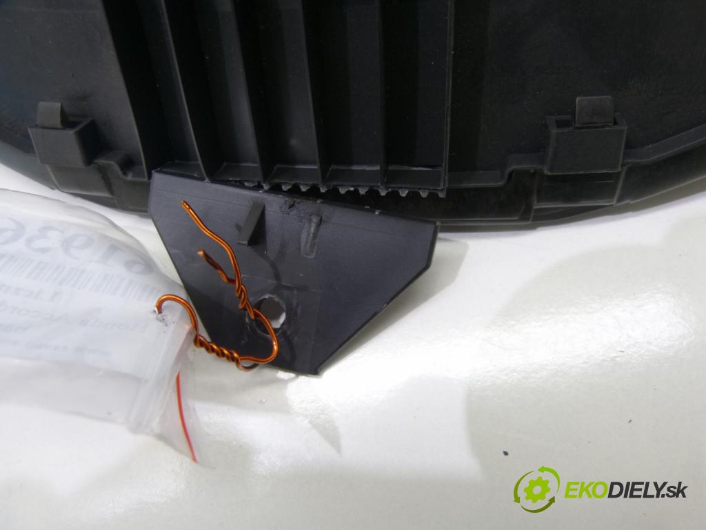 Honda Accord VII 2002-2008 2.2 i-CTDI 16V 140 hp  103 kW 2200 cm3  prístrojovka  (Přístrojové desky, displeje)