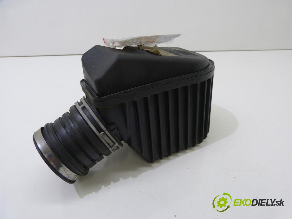 Mercedes C W203 2000-2007 1.8 KAT 143 hp  105 kW 1800 cm3  obal filtra vzduchu  (Kryty filtrů)