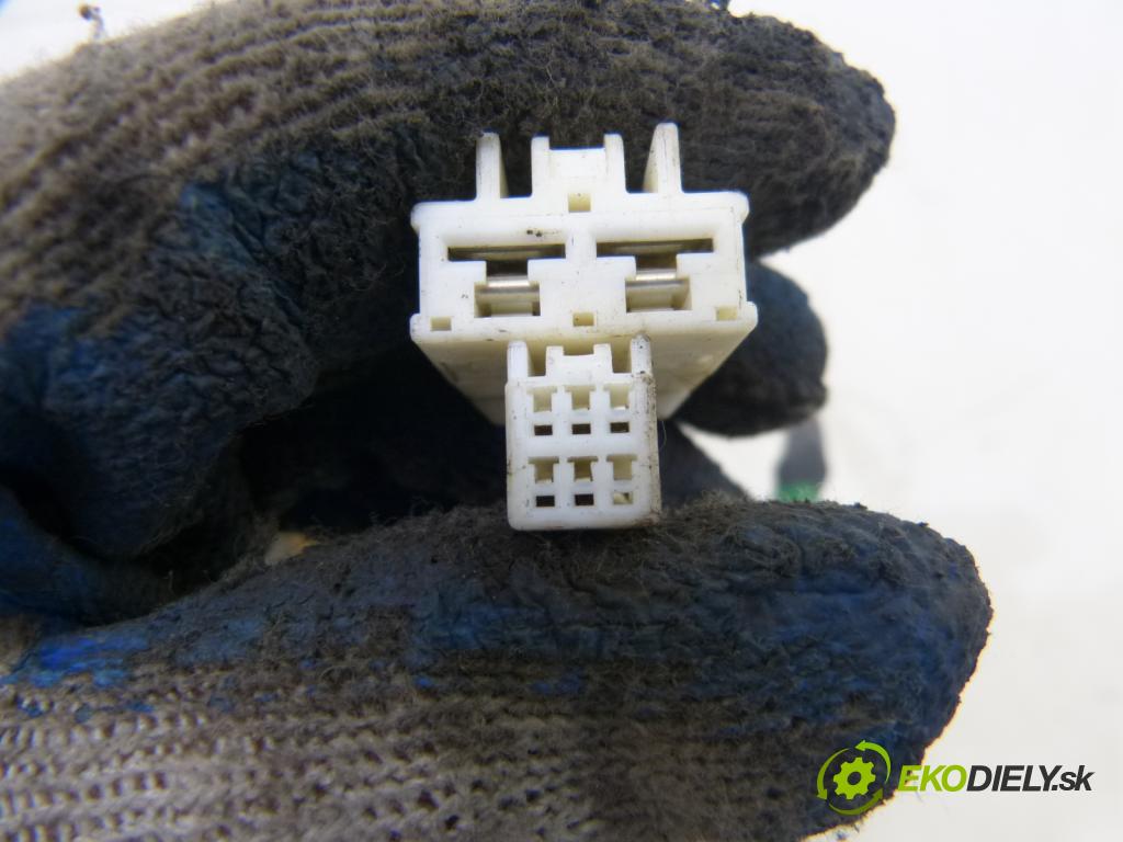 Toyota Corolla E12 2001-2009 1.6 16V VVTI 110 HP  81 kW 1600 cm3  Pumpa servočerpadlo  (Servočerpadlá, pumpy riadenia)