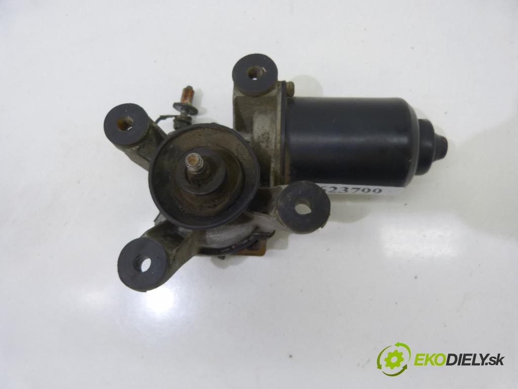 Daewoo Lanos 1.5 8V 75 hp  55 kW 1500 cm3  motor stěračů přední část 