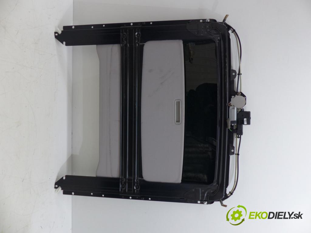 Volvo XC90 I 2002-2014 2.4 KAT 163 hp  120 kW 2400 cm3  střešní okno  (Okna karoserie)