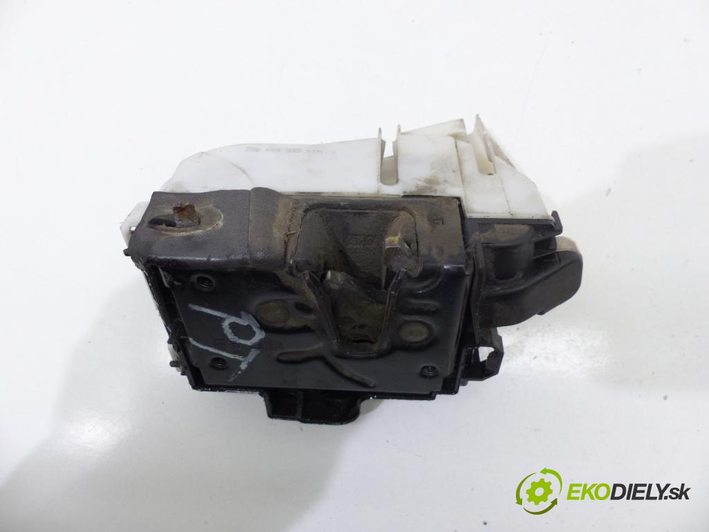 Vw Polo III 6N 1994-2001 1.4 TDI 75 hp  55 kW 1400 cm3  zámok zadní část pravý 