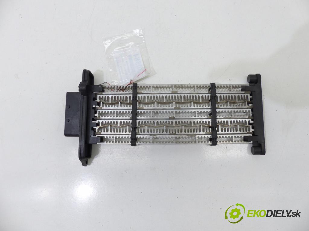 Renault Kangoo II 2008- 1.5 DCI 68 HP  50 kW 1500 cm3  Výhrevné teleso, radiátor kúrenia  (Radiátory kúrenia)