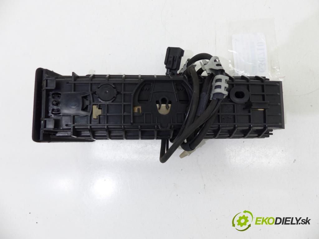 Mercedes B W245 2005-2011 2.0 CDI 109 hp  80 kW 2000 cm3  telefón  (Audio zařízení)