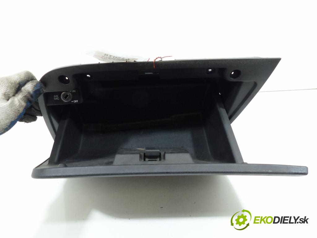Seat Leon II 2005-2012 1.9 TDI 105 HP  77 kW 1900 cm3  Priehradka, kastlík