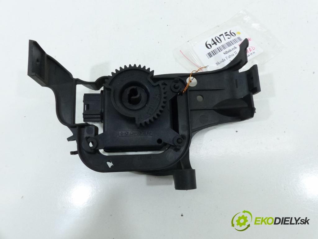 Skoda Fabia II 2007-2014 1.2 12V 69 HP  51 kW 1200 cm3  Motorček kúrenia 