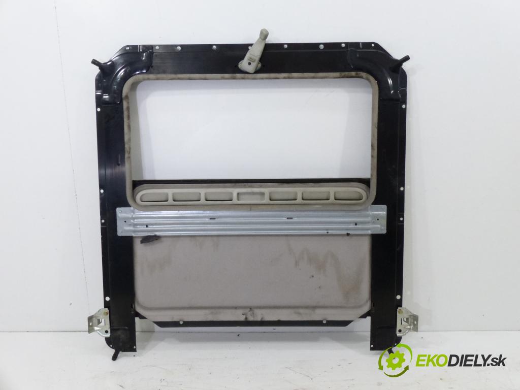 Vw Polo III 6N 1994-2001 1.9 SDI 64 hp  47 kW 1900 cm3  střešní okno  (Okna karoserie)