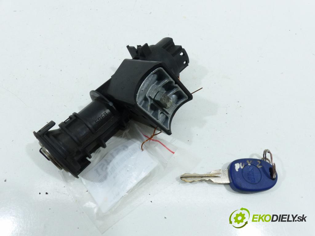 Vw Passat B5 1995-2005 1.8 20V 125 hp  92 kW 1800 cm3  prístrojovka  (Přístrojové desky, displeje)