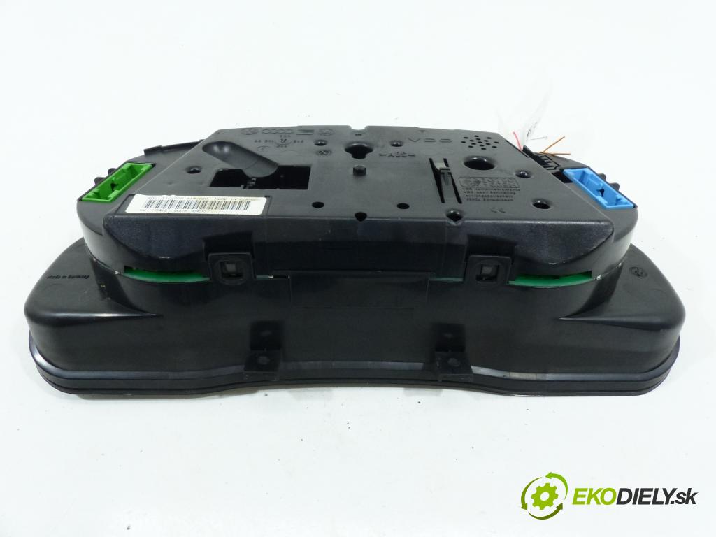 Vw Passat B5 1995-2005 1.8 20V 125 hp  92 kW 1800 cm3  prístrojovka  (Přístrojové desky, displeje)