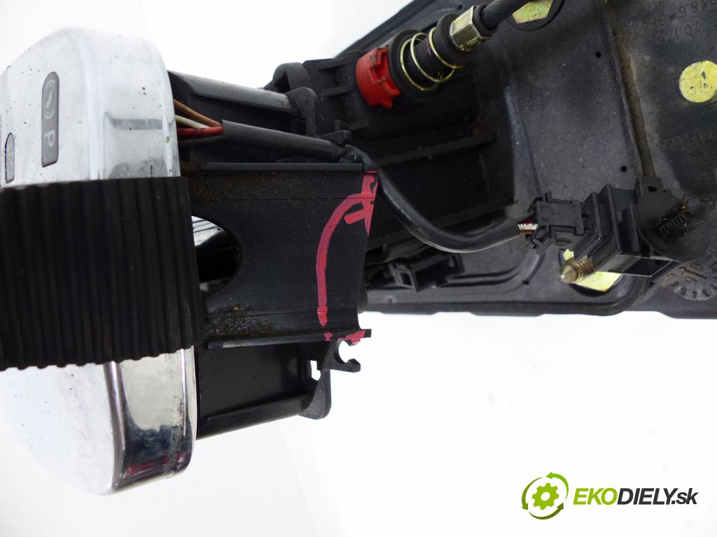 Vw Golf IV 1997-2003 1.9 TDI 110 HP  81 kW 1900 cm3  Kulisa - -  (Rýchlostné páky / kulisy)