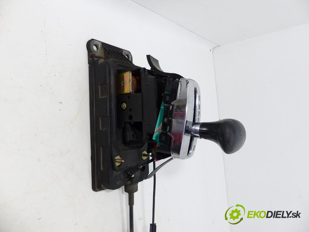 Vw Golf IV 1997-2003 1.9 TDI 110 HP  81 kW 1900 cm3  Kulisa - -  (Rýchlostné páky / kulisy)