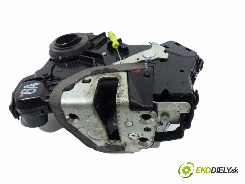 Toyota Corolla E15 2007-2014 1.6 16V VVTI 124hp  91 kW 1600 cm3  zámok predný ľavy