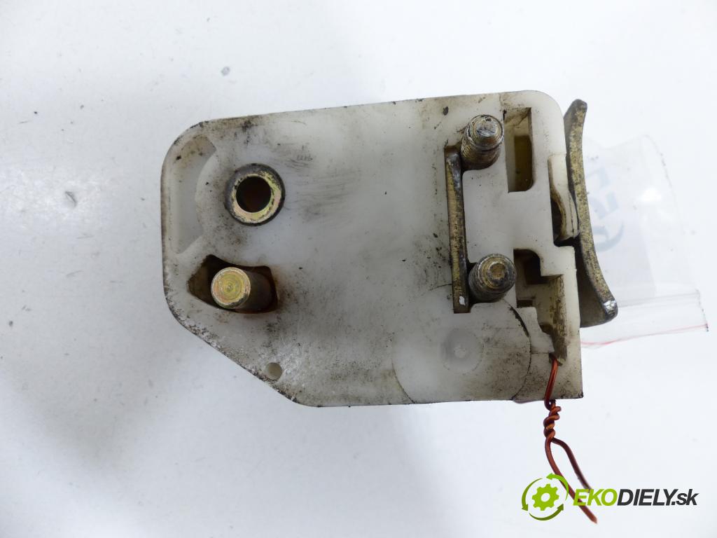Opel Arena 1.9D 60 hp  44 kW 1900 cm3  zámok přední část pravý 