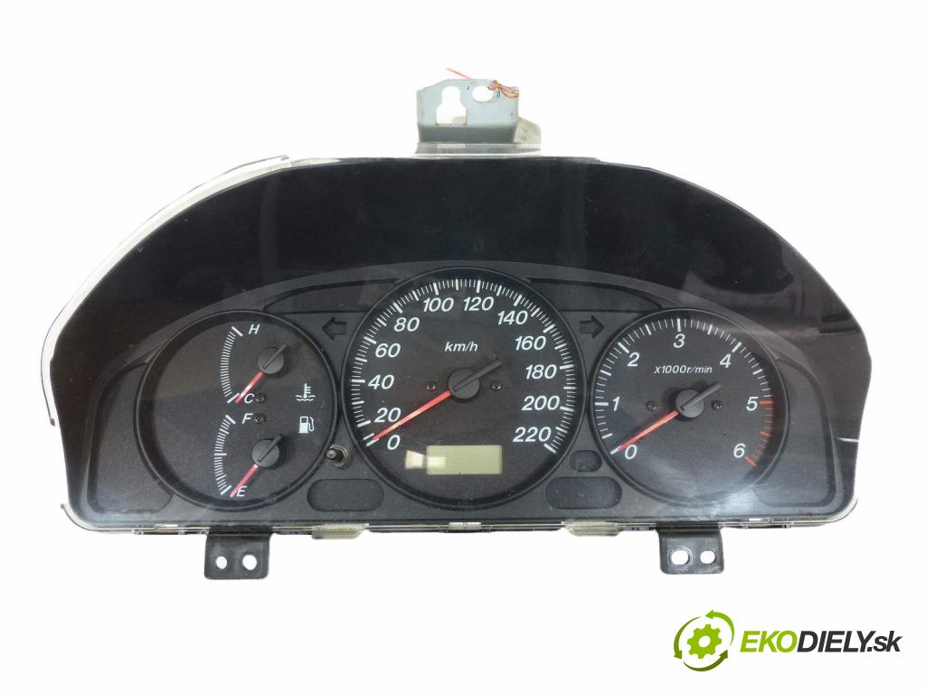 Mazda Premacy 2.0 DITD 101 hp  74 kW 2000 cm3  prístrojovka  (Přístrojové desky, displeje)