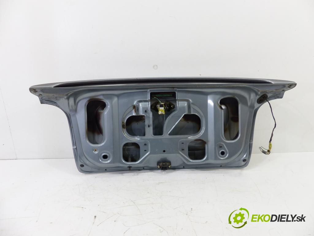 Renault Megane coupe 1.6 16V 107 HP 79 kW 1600 cm3 zadní část kapota (Zadní kapoty)