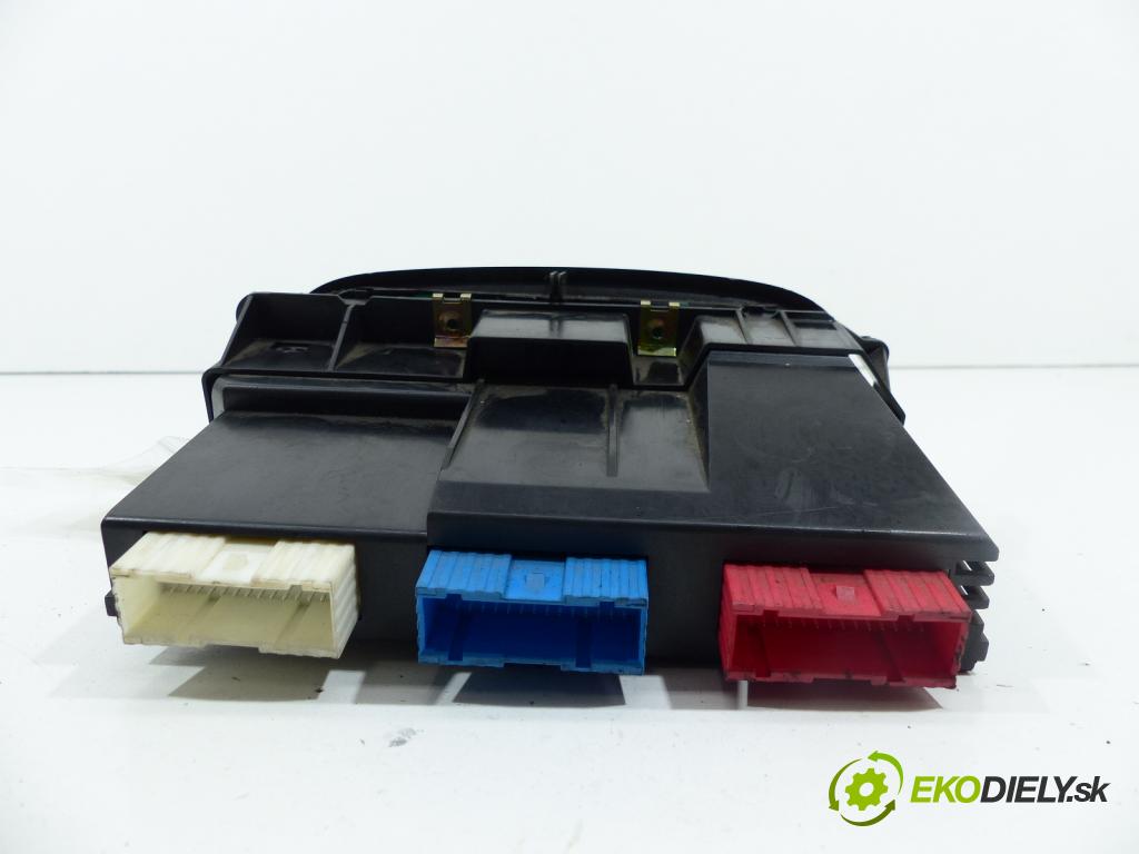 Vw Sharan I 1995-2010 2.0 8V 116 HP  85 kW 2000 cm3  - Panel kúrenia