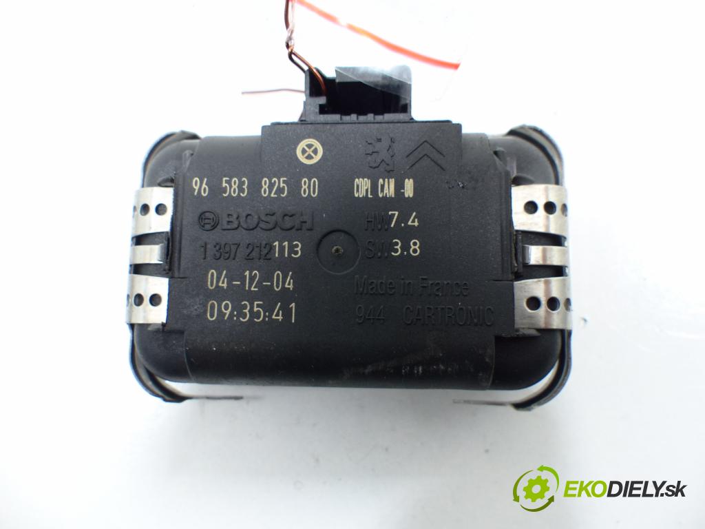 Peugeot 407 2.0 16V 136 HP  100 kW 2000 cm3  Snímač dažďa  (Snímače dažďa)