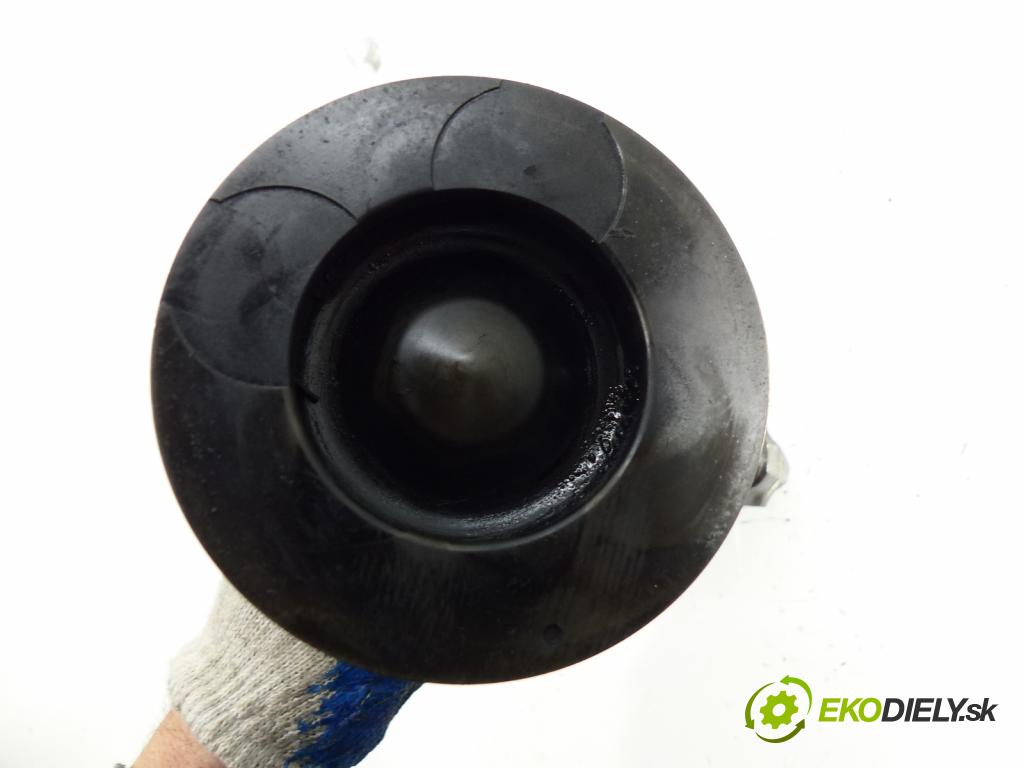 Kia Sorento I 2003-2009 2.5 CRDi 16V 140 HP  103 kW 2500 cm3  piest  (Piesty)