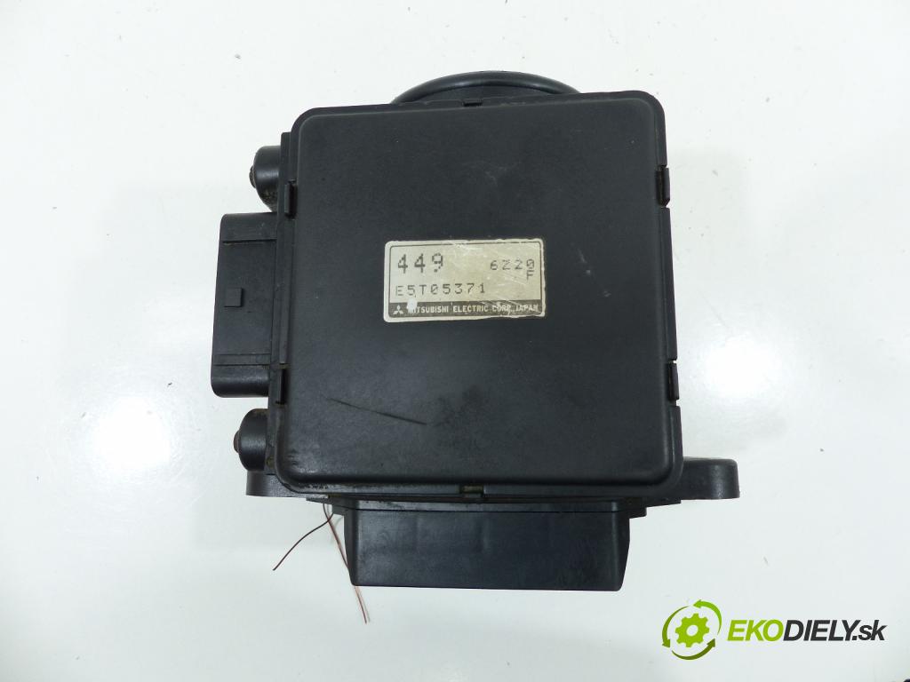 Mitsubishi Space runner 1.8 16V   1800 cm3  Váha vzduchu  (Váhy vzduchu)