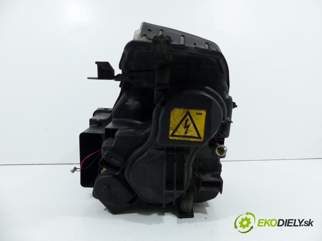 Renault Vel satis 2.2 DCI 150 HP  110 kW 2200 cm3  Svetlomet pravy  (Pravé)