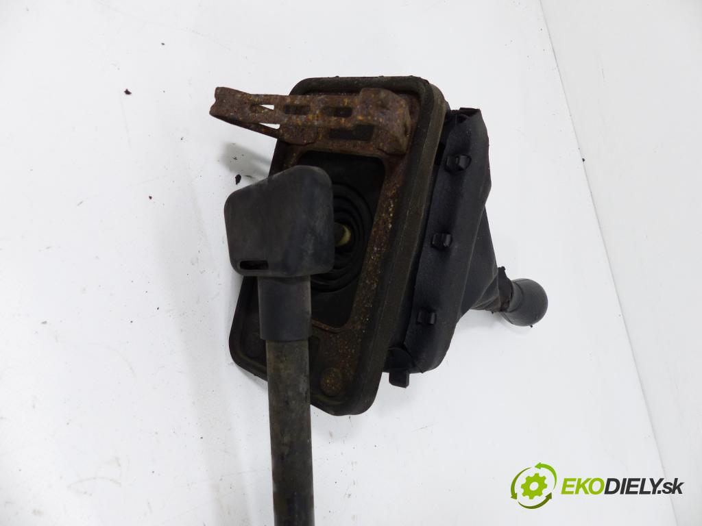 Peugeot 406 2.0 HDI 90 HP  66 kW 2000 cm3  Kulisa - -  (Rýchlostné páky / kulisy)