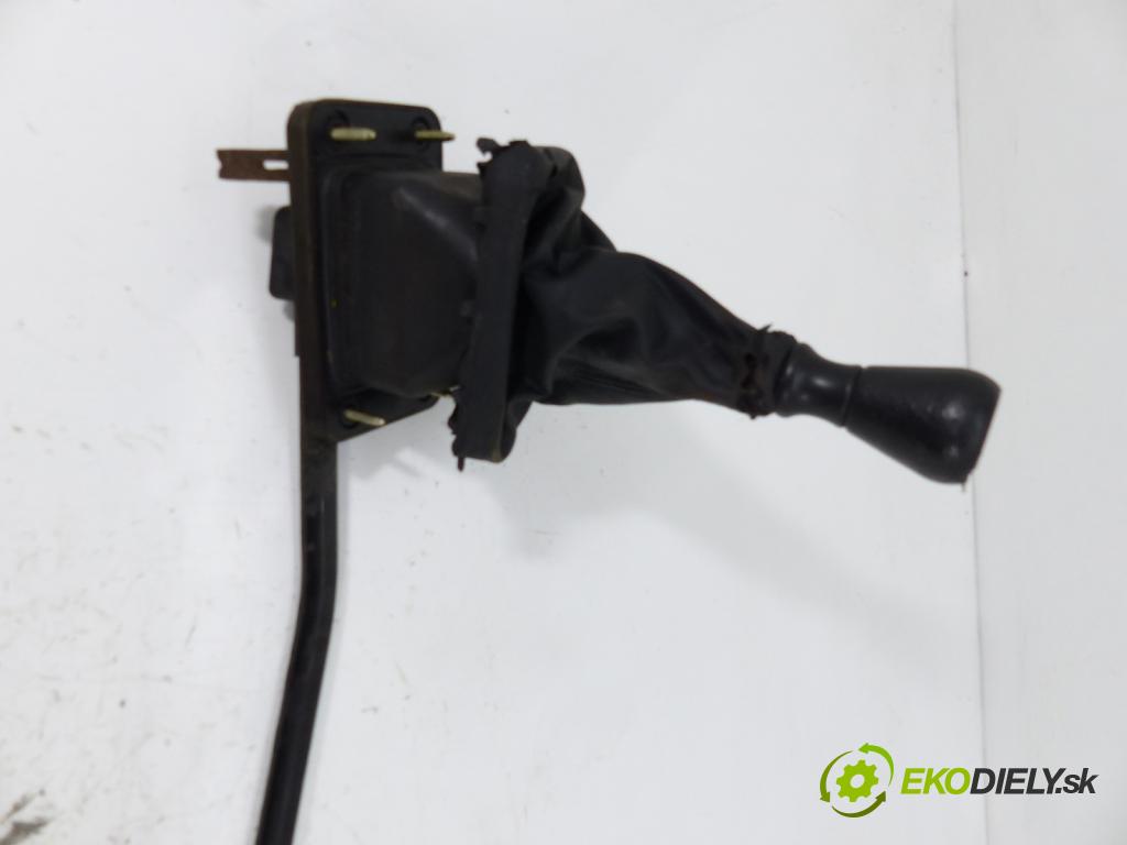 Peugeot 406 2.0 HDI 90 HP  66 kW 2000 cm3  Kulisa - -  (Rýchlostné páky / kulisy)