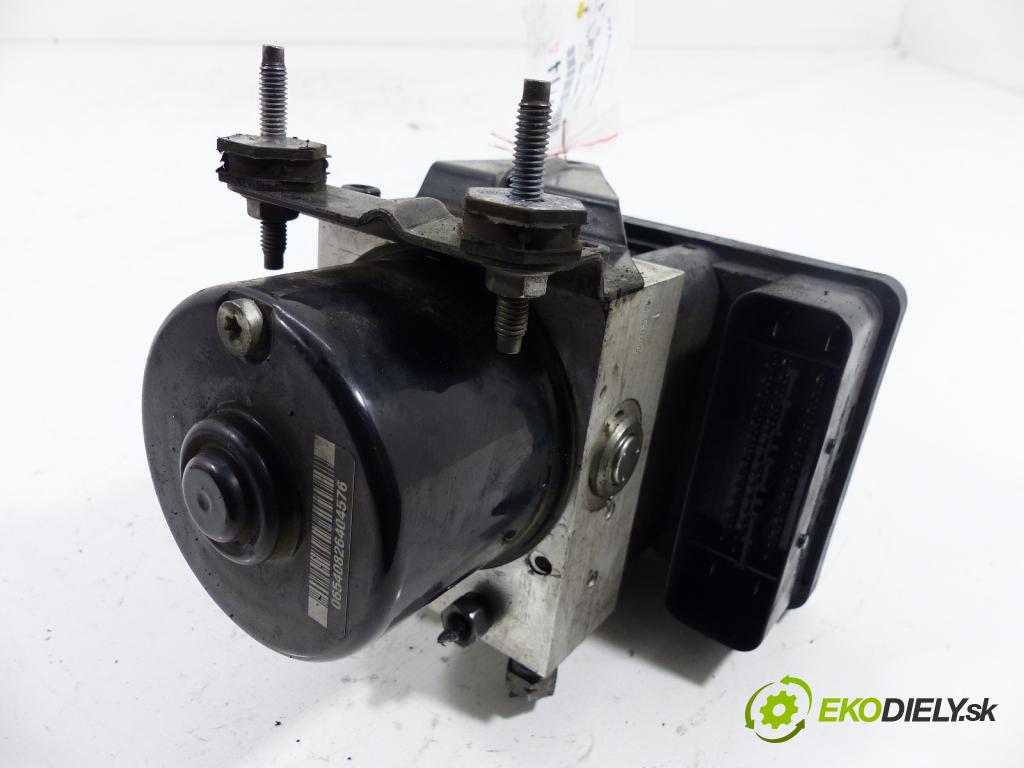 Citroen C5 2001-2008 2.0 HDI 136hp  100 kW 2000 cm3  pumpa ABS  (Pumpy brzdové)