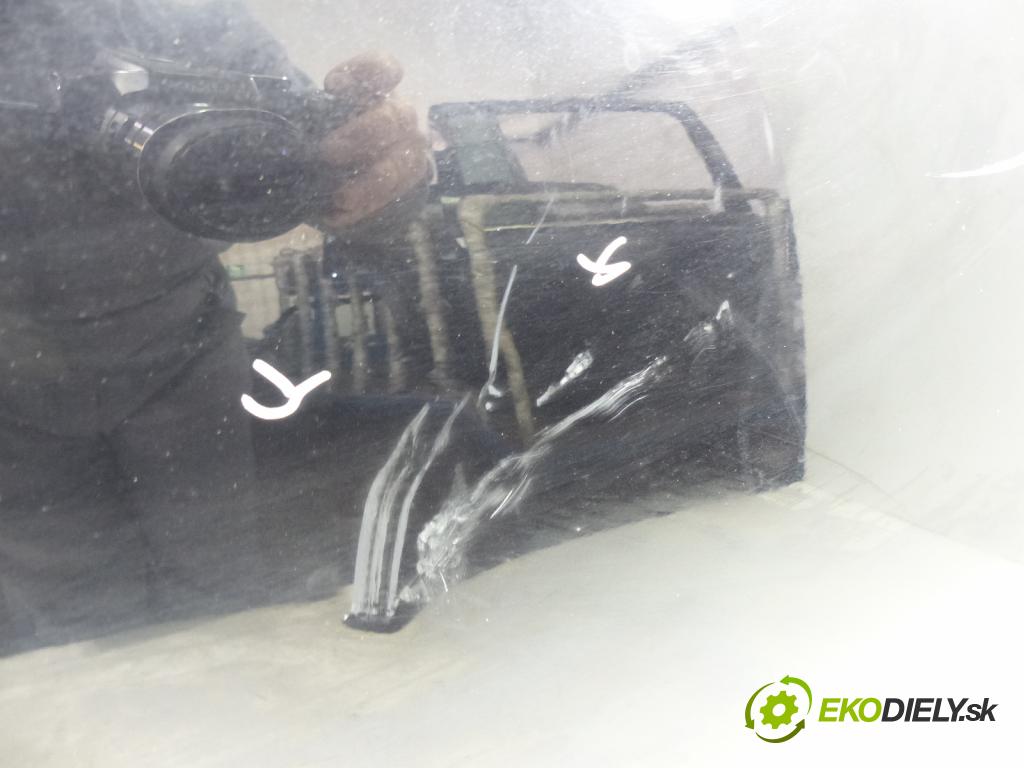 Opel Zafira B 2005-2011 1.7 CDTI 125 HP  92 kW 1700 cm3  Dvere predný pravé  (Ostatné)