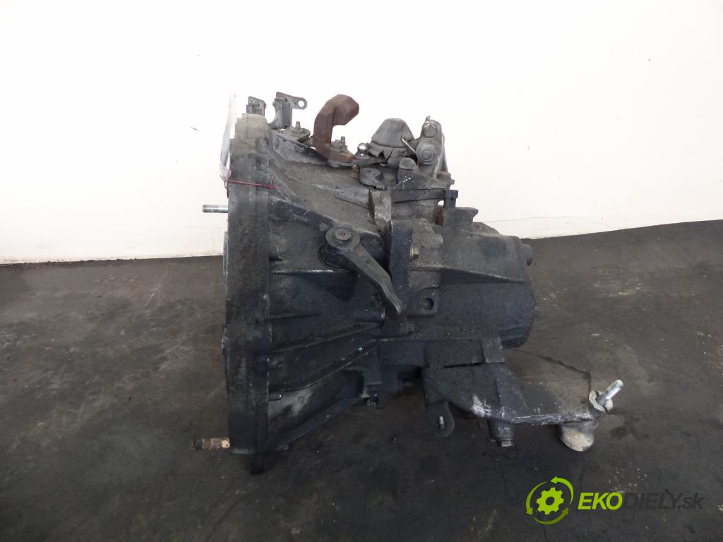 Alfa romeo 147 1.9 JTD 8V 120 HP  88 kW 1900 cm3  Prevodovka - manuálne