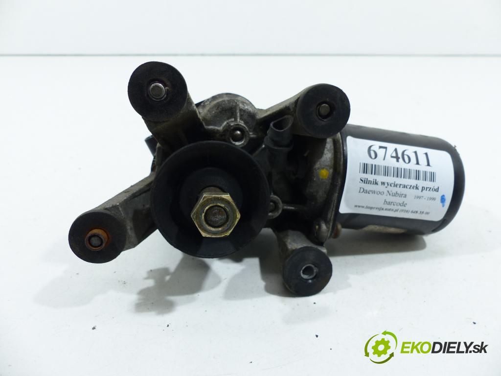 Daewoo Nubira 1997-1999 1.6 16V   1600 cm3  motor stěračů přední část 