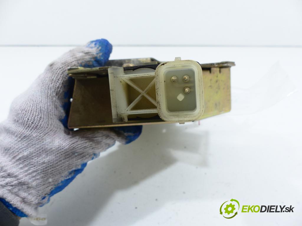 Ford Transit 2000-2006 2.0 tddi   2000 cm3  zámok zadní část levý