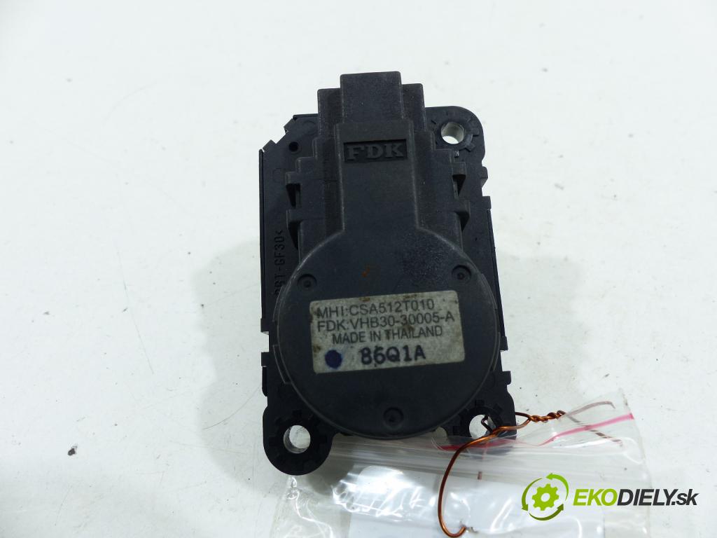 Mitsubishi Outlander II 2006-2013 2.0 140 HP  103 kW 2000 cm3  Motorček kúrenia 