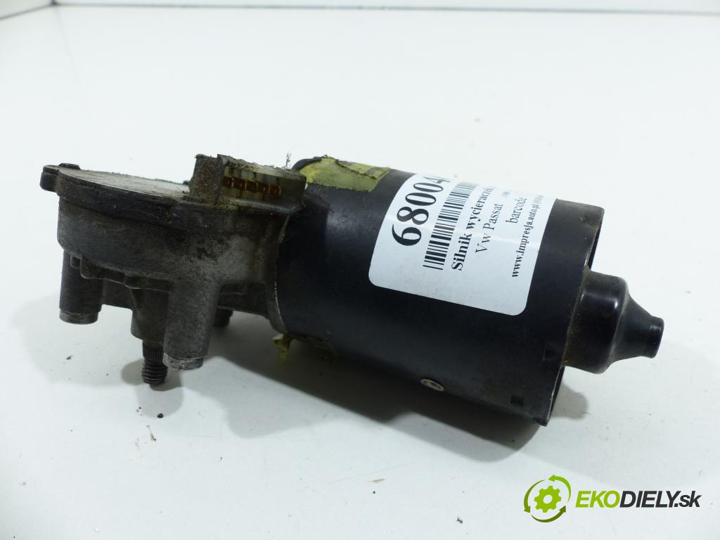 Vw Passat B3 1988-1993 2.0 8V 116 hp  85 kW 2000 cm3  motor stěračů přední část
