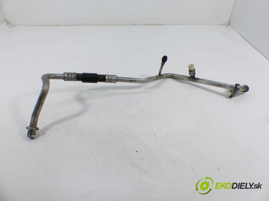 Ford Focus Mk2 2004-2011 1.6 16V 101 HP  74 kW 1600 cm3  Rúrka klimatizácie