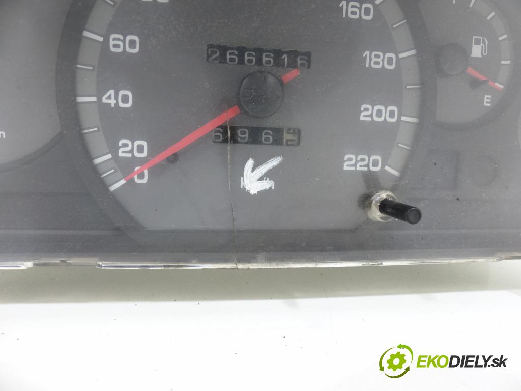 Daewoo Nubira II 1999-2003 2.0 16V 133 hp  98 kW 2000 cm3  prístrojovka  (Přístrojové desky, displeje)