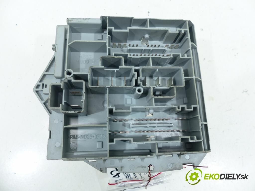 Fiat Croma II 2005-2010 1.9 JTD 16V 150 hp  110 kW 1900 cm3  skříňka poistková  (Pojistkové skříňky)